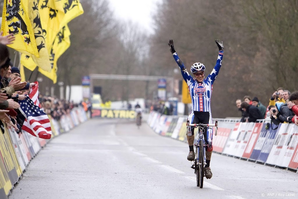 Veldrijdster Compton stopt na positieve dopingtest