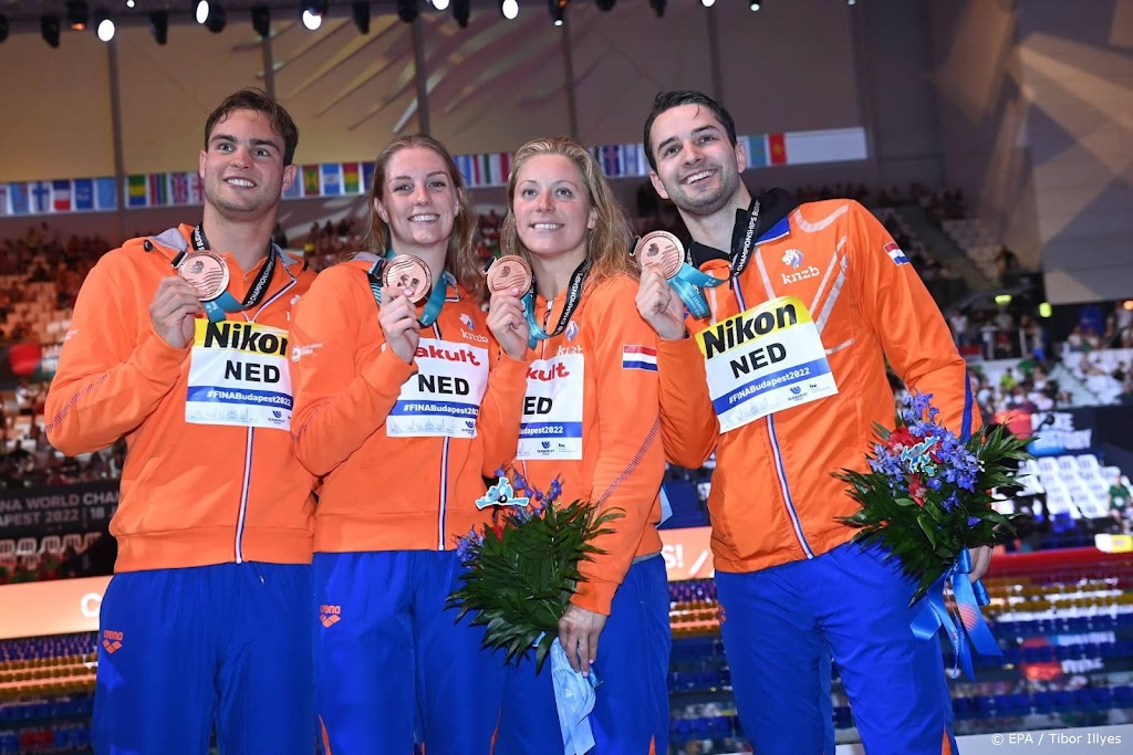 Zwemmers veroveren bij EK goud op 4x100 wisselslag gemengd