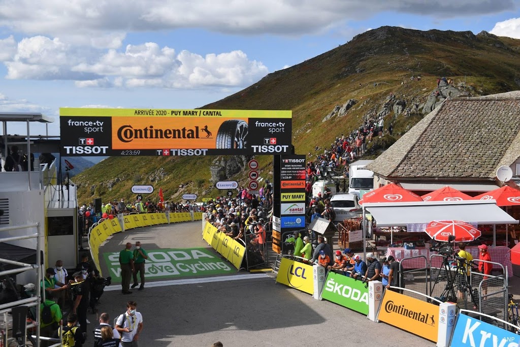 Hellingen in zondagetappe Tour afgesloten