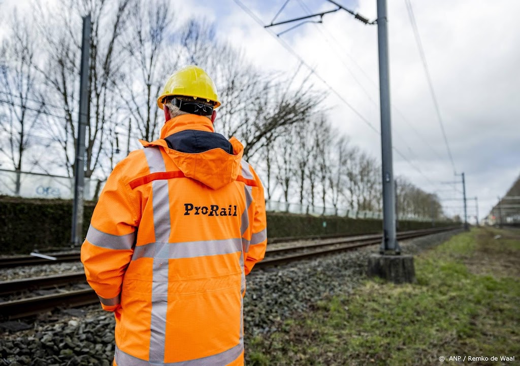 ProRail bezorgd over stijging bijna-ongelukken op het spoor