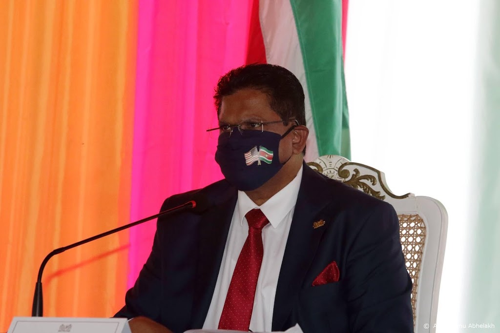 Excuses president Suriname voor overtreden coronaregels