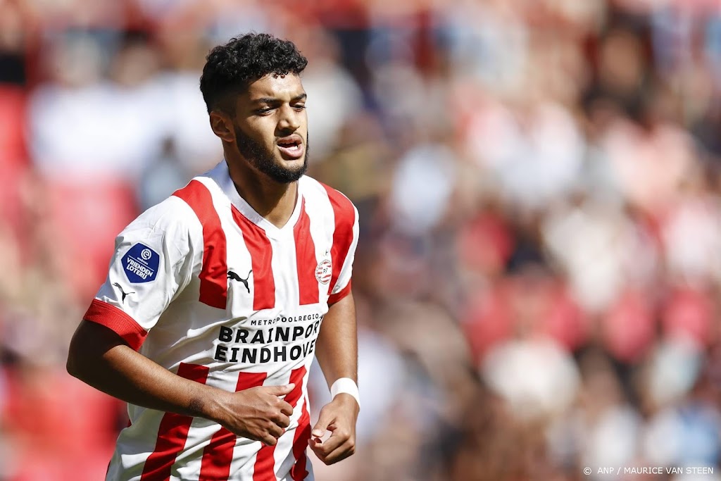 PSV voorlopig zonder aanvallers Saibari en Vertessen