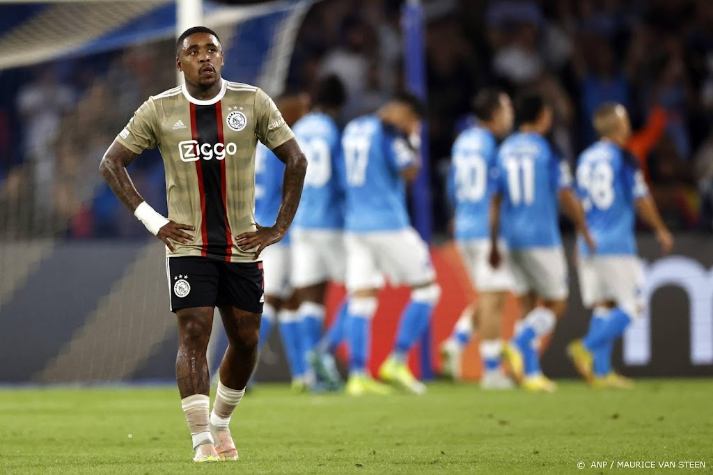 Napoli is opnieuw veel te sterk voor Ajax in Champions League