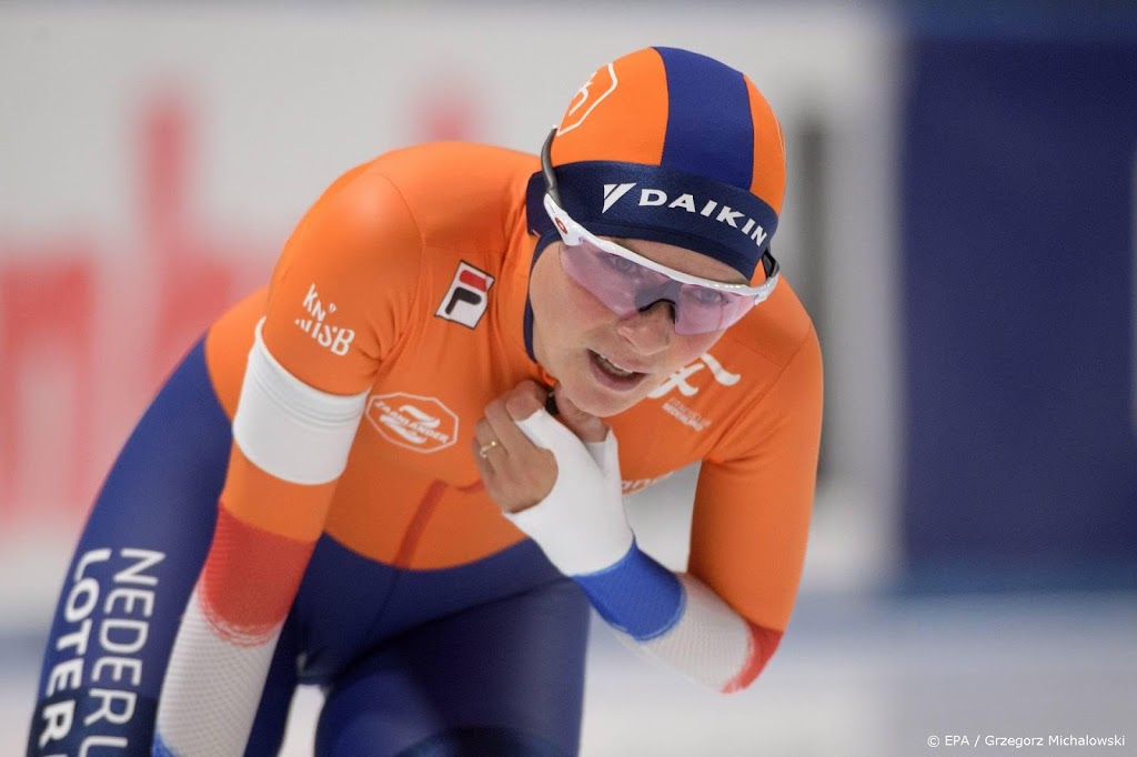 Schaatsster Schouten wint 3000 meter bij wereldbeker in Polen
