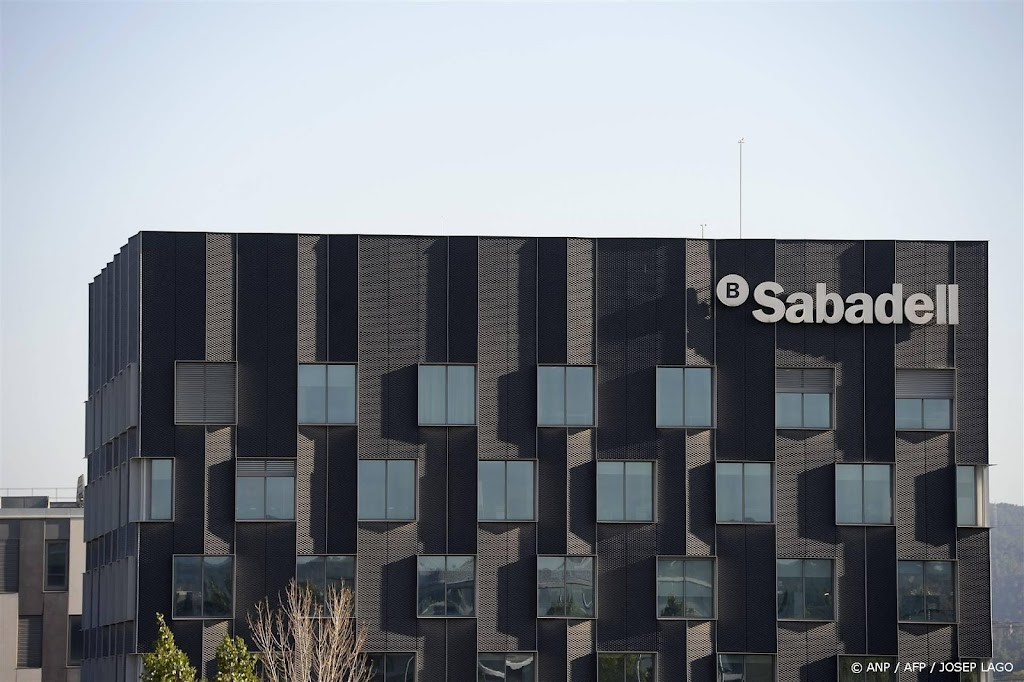 Beslissing over overname Spaanse bank Sabadell vertraagd