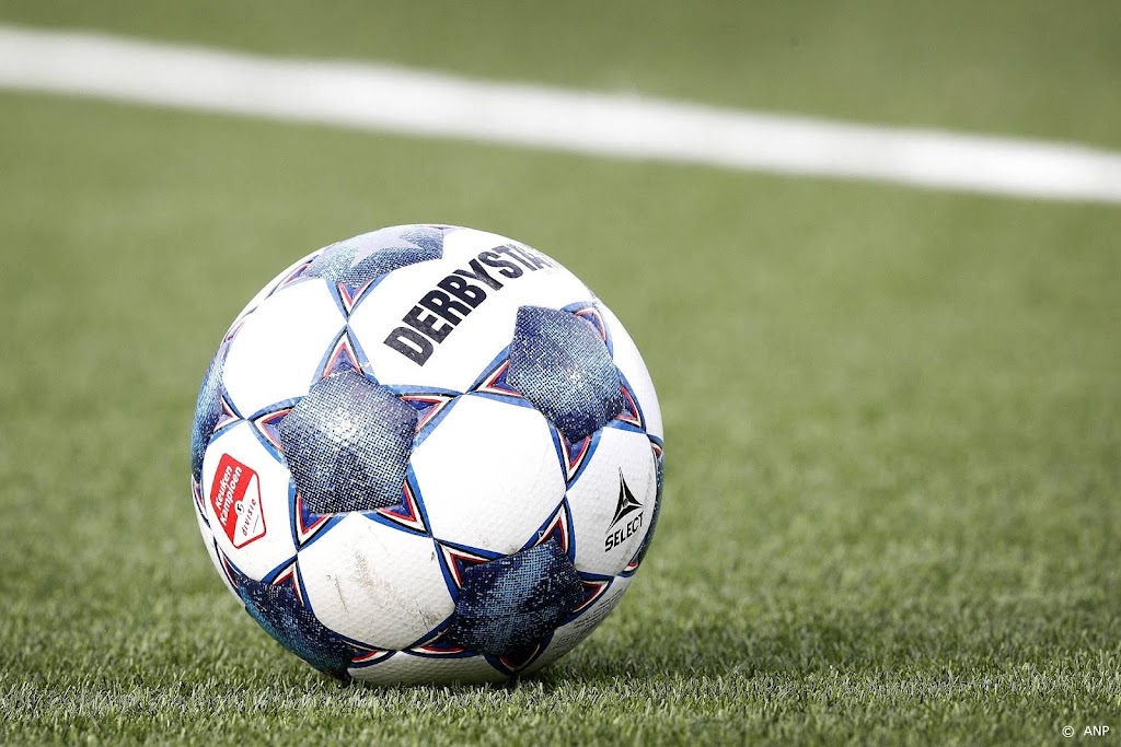 Jong AZ - Jong PSV onderbroken wegens blessure scheidsrechter