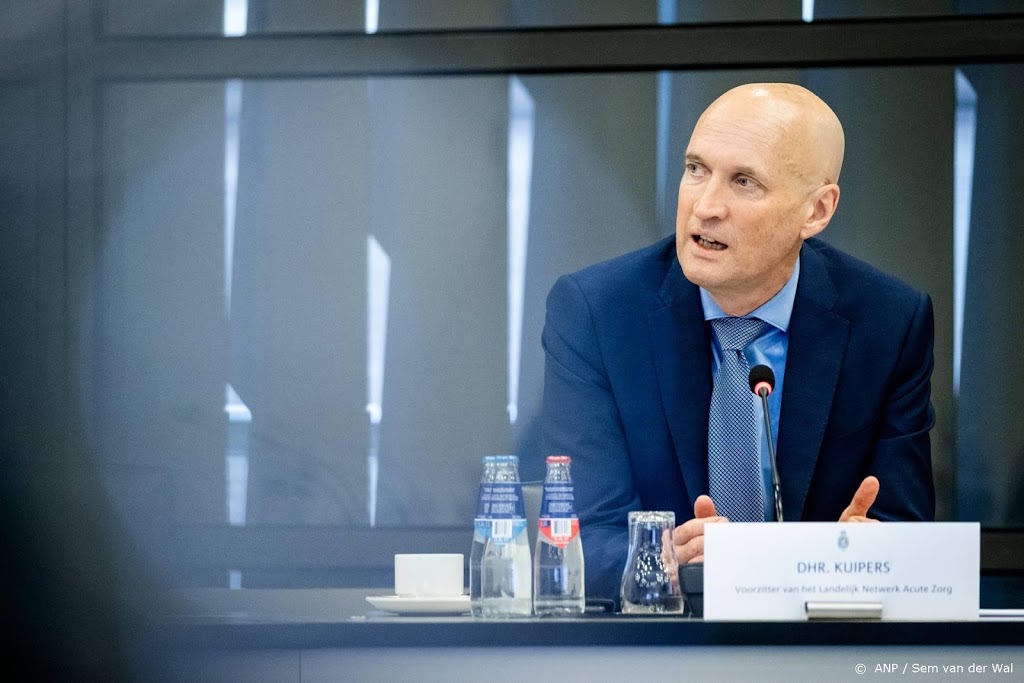 Kuipers: geen enkel zorgsysteem kan zeer snelle verspreiding aan