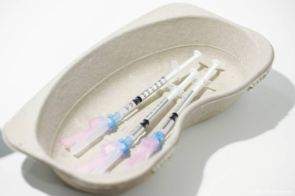 Vaccinaties ziekenhuizen 'veilig en zorgvuldig' verlopen