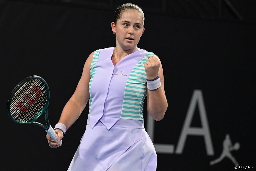 Tennisster Ostapenko de beste op voorbereidingstoernooi Adelaide