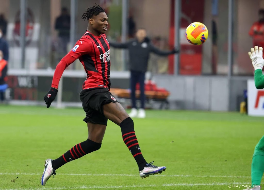 AC Milan neemt koppositie over van stadgenoot Inter