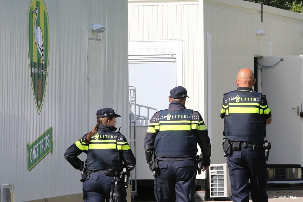 Truckers vertrekken bij ADO-stadion