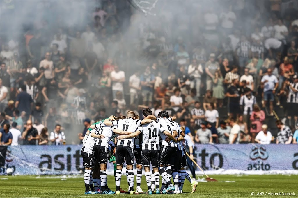 Heracles wint bij MVV en houdt vizier op koploper PEC Zwolle