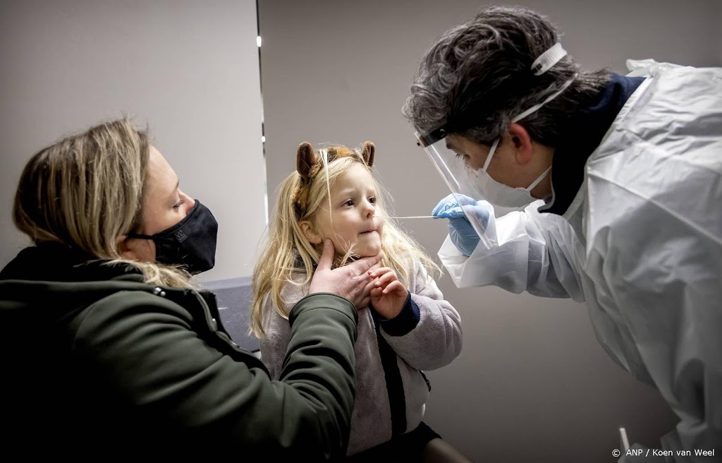 'Gebruik kortere teststaafjes voor kinderen ook bij de GGD'en'