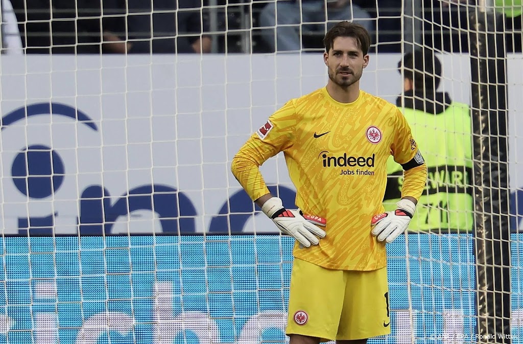 Eintracht Frankfurt mist geblesseerde doelman Trapp tegen Ajax