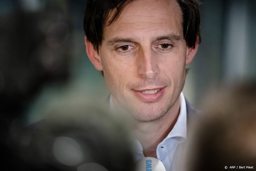 Hoekstra ziet Oekraïne zich digitaal beter verdedigen dan gedacht