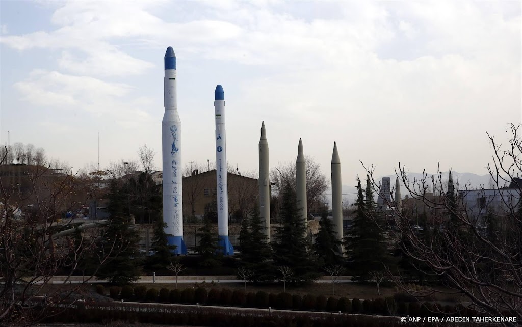 Iran lanceert ook raketten richting Israël