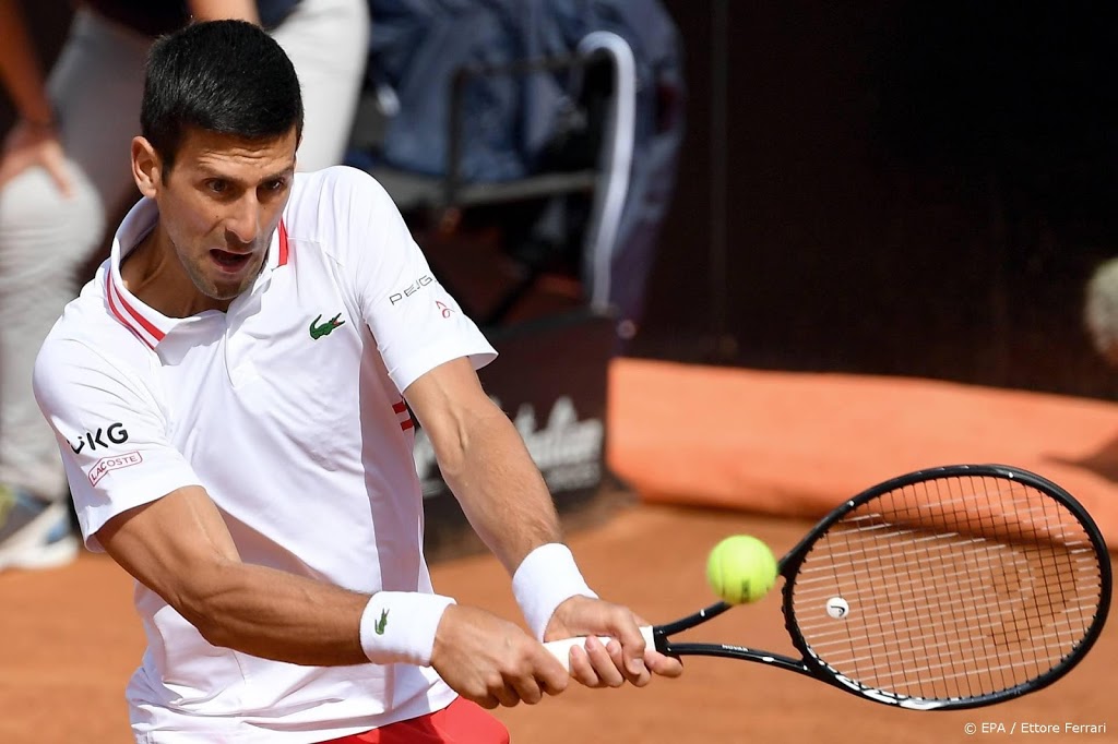 Eenvoudige zege tennisser Djokovic in bijzijn publiek