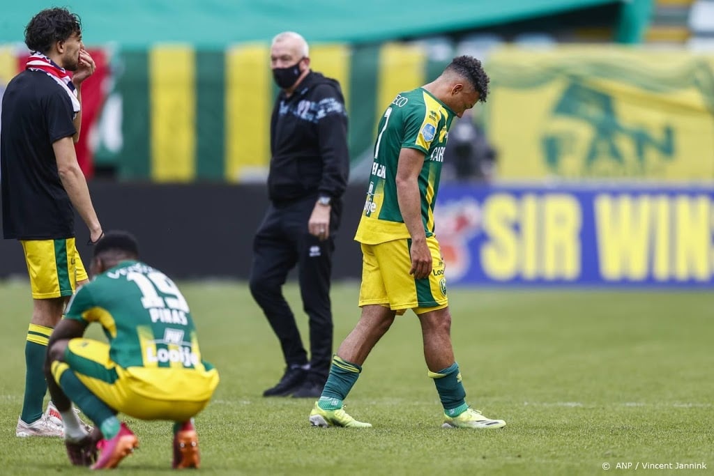 Tachtig arrestaties rond degradatieduel ADO-Willem II