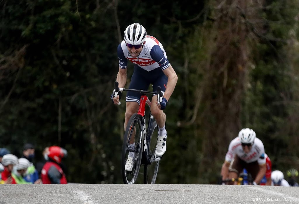 Het beste was eraf bij Mollema na lange achtervolging in Giro