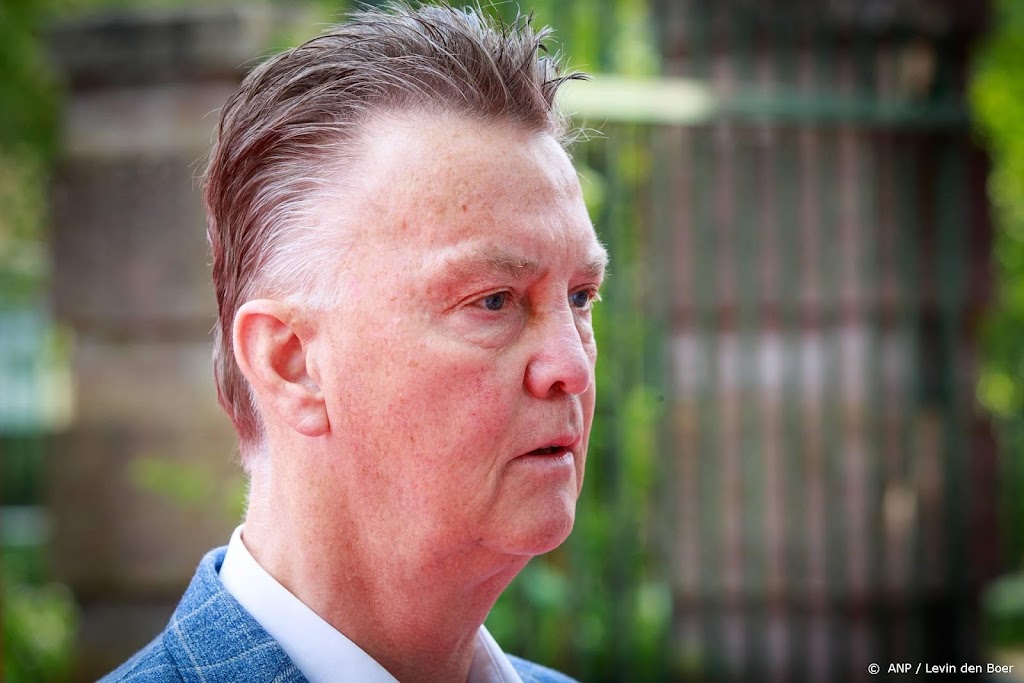 Van Gaal passeert Wijnaldum voor Oranje en verrast met Janssen