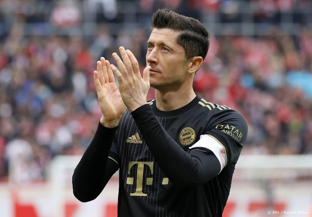Bayern-coach Nagelsmann rekent ondanks geruchten op Lewandowski