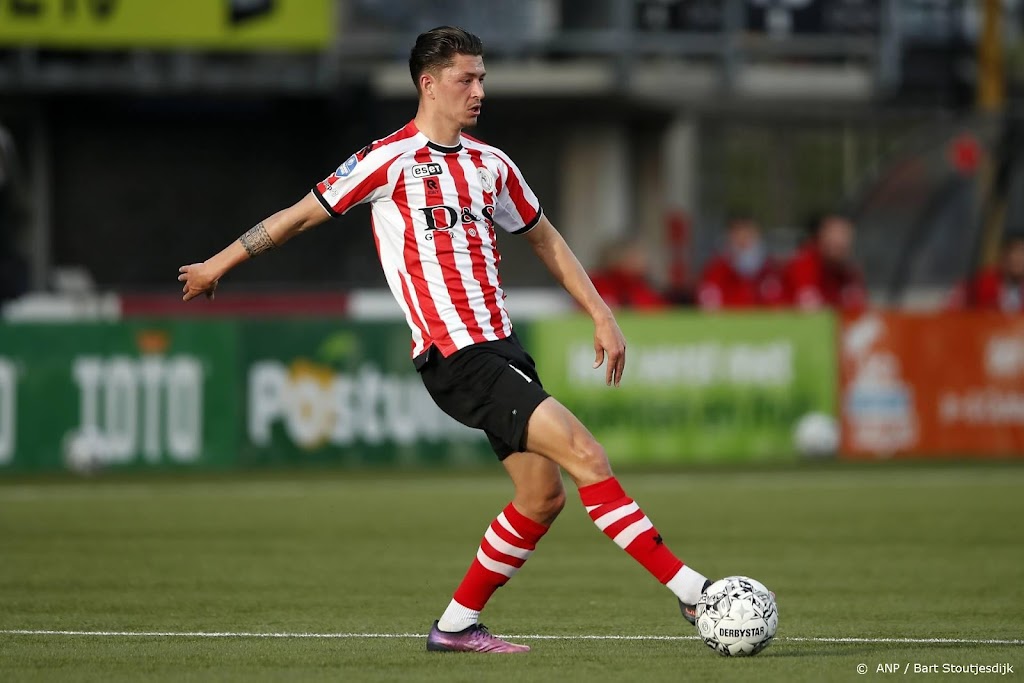 Sparta legt verdediger Van Mullem twee jaar langer vast