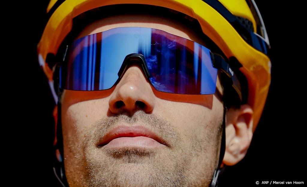 Dumoulin gunt Bouwman overwinning in Giro-etappe heel erg
