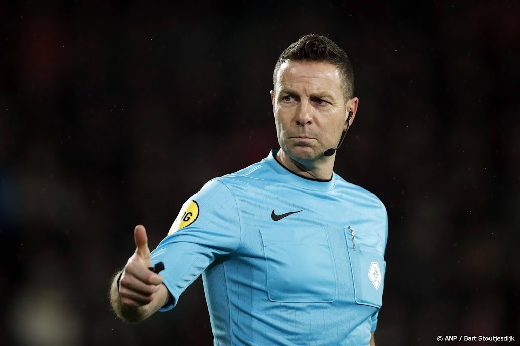 Van Boekel videoscheidsrechter bij finale van Europa League