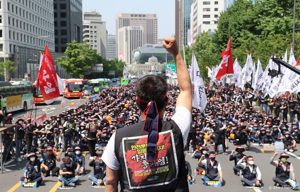 Truckerstaking Zuid-Korea legt productie staalmaker Posco plat