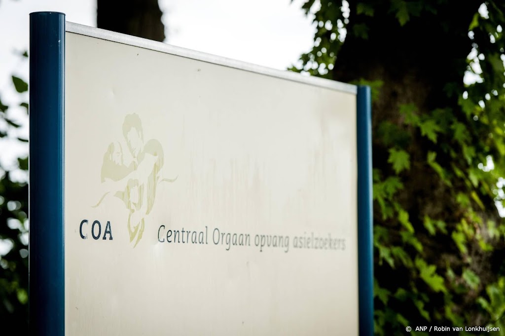 Iets meer dan 100 mensen brachten nacht op stoel door in Ter Apel