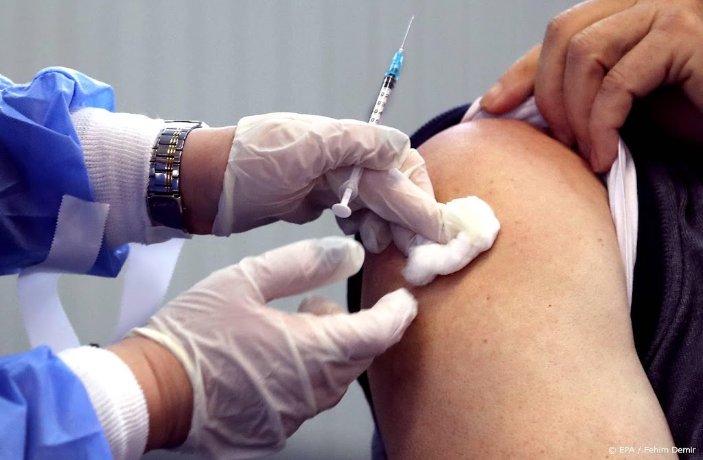 Kuipers: flinke uitdaging om genoeg vaccineerders te vinden