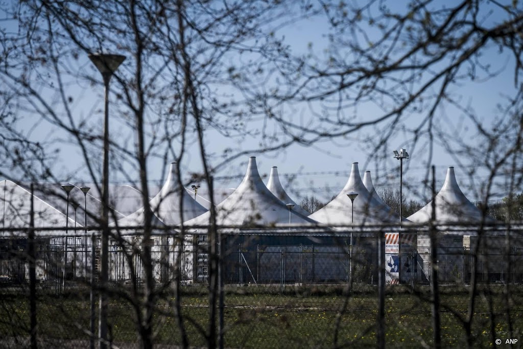 Rode Kruis plaatst tenten voor 40 mensen op terrein Ter Apel