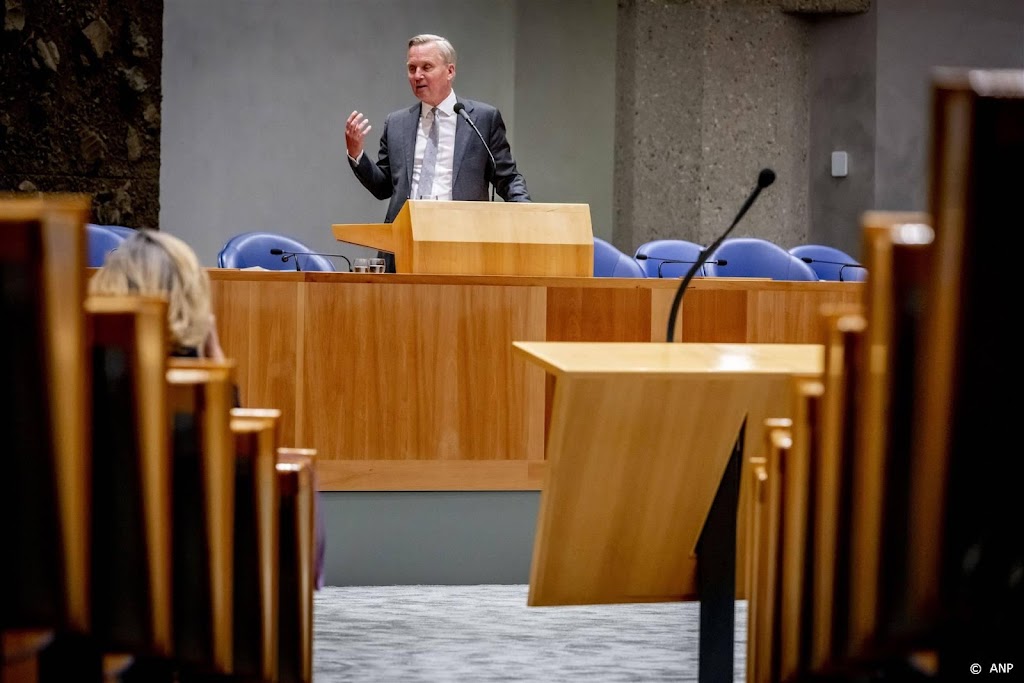 Kabinet moet van Kamer pushbacks asielzoekers in Raad veroordelen