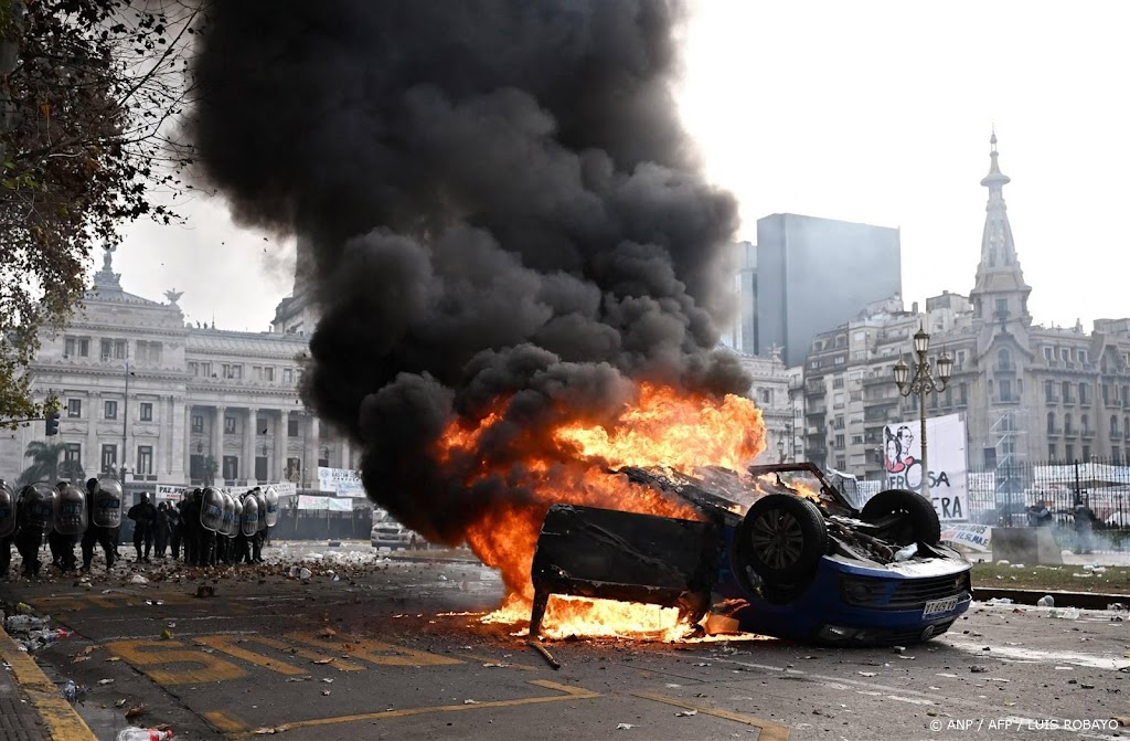 Protesten in Argentinië om nieuwe hervormingspogingen van Milei