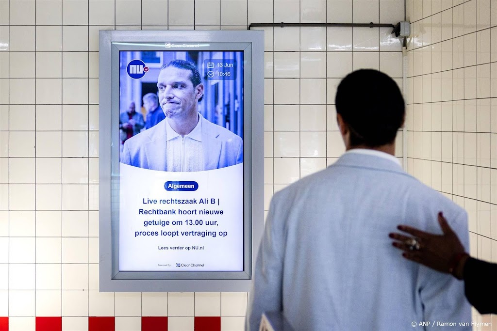 Ingelast getuigenverhoor in zedenzaak Ali B begonnen