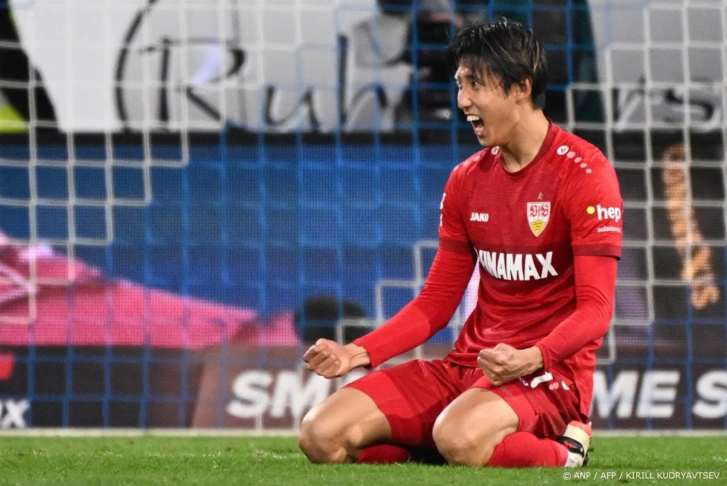 Bayern München neemt Japanse verdediger Ito over van Stuttgart