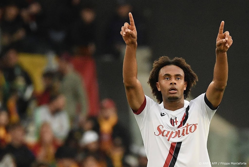 Zirkzee voegt zich na reis vanuit VS bij Oranje in hotel
