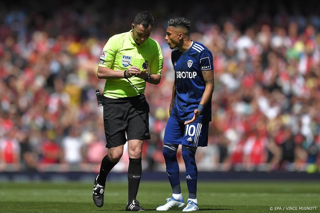 FC Barcelona versterkt zich met buitenspeler Raphinha van Leeds