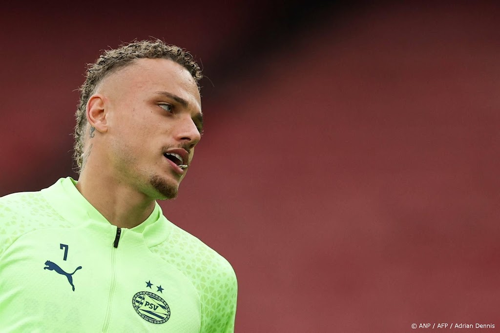 Aanvaller Lang maakt in oefenduel met Brugge rentree bij PSV