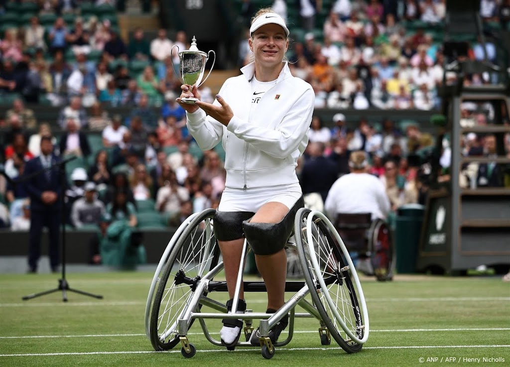 Rolstoeltennisster De Groot wint op Wimbledon 23e grandslamtitel