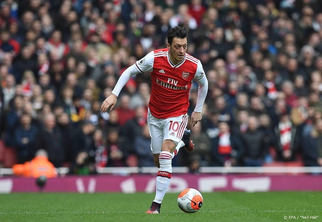 Özil wil contract bij Arsenal uitdienen