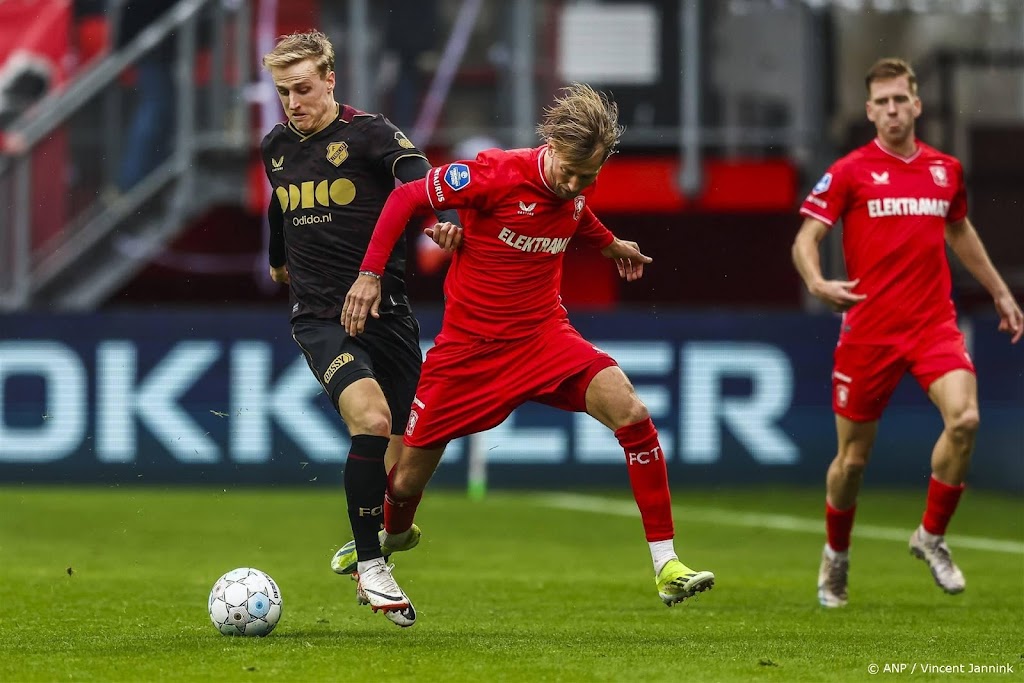 FC Utrecht neemt na half jaar alweer afscheid van Deen Okkels