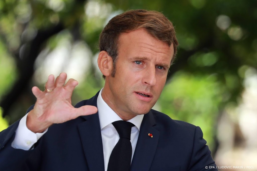 Macron: haast maken met nieuw kabinet Libanon