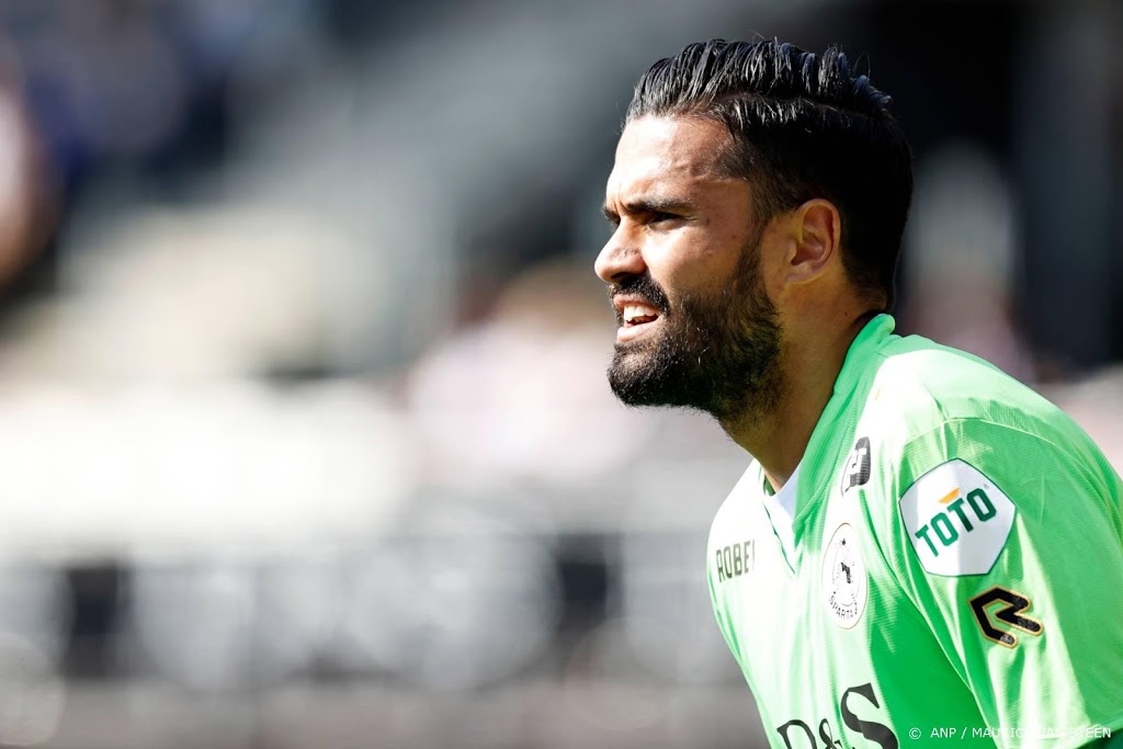 Doelman Van Leer rekent zich nederlaag Sparta tegen Ajax aan