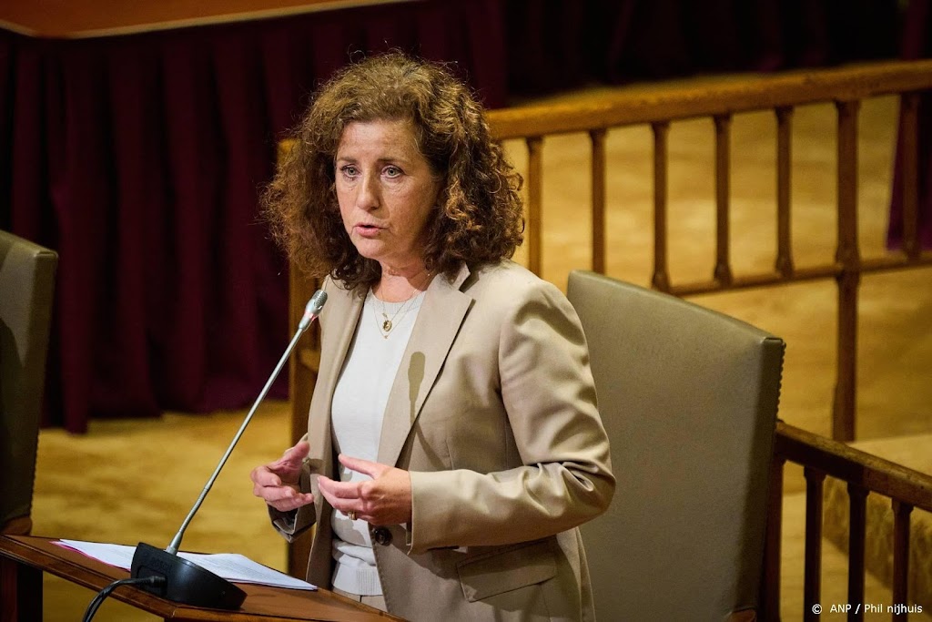 Minister: cultuur krijgt beter coronanieuws dan tot nu toe gelekt