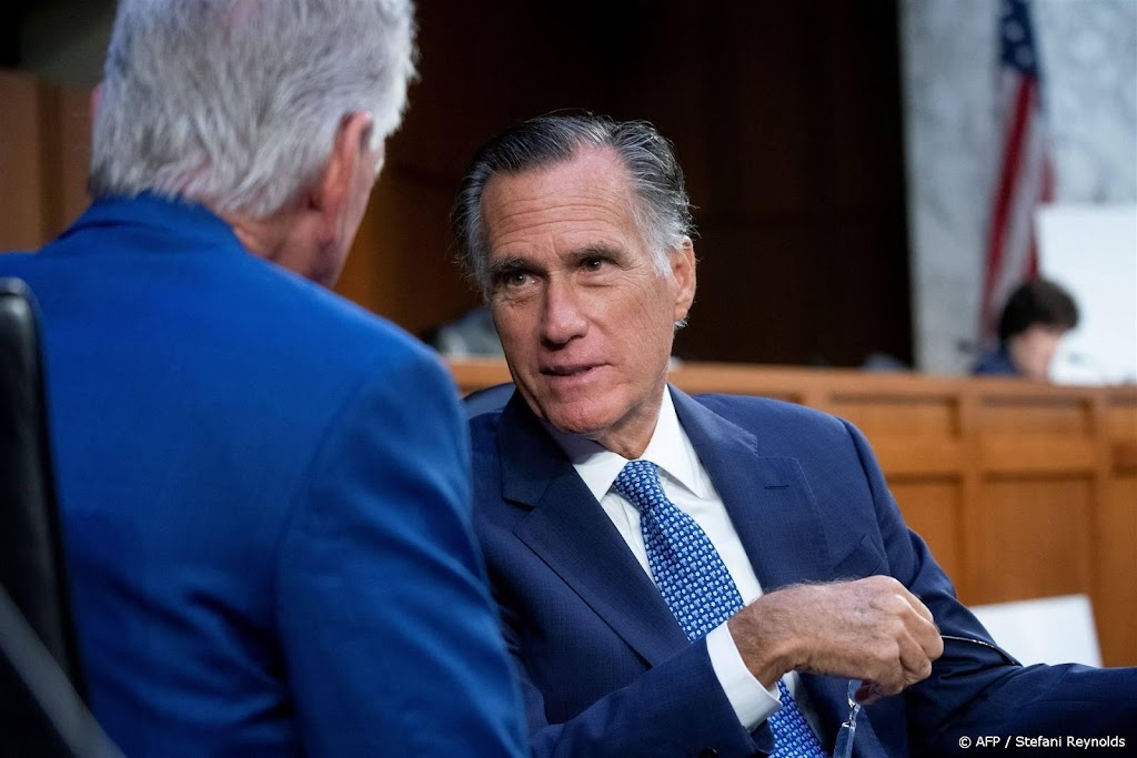 Amerikaanse oud-presidentskandidaat Romney stopt als senator