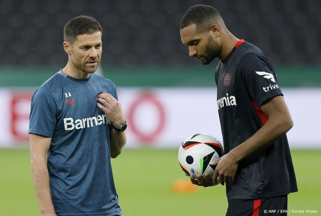 Leverkusen-coach Alonso pareert kritiek Koeman op verdediger Tah