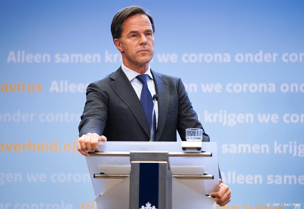 Nederland gaat voor maand in 'gedeeltelijke lockdown'