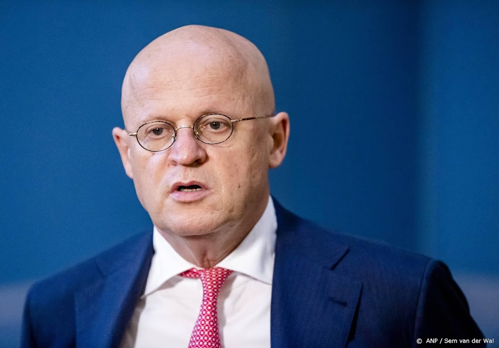 Extra geld voor veiligheid vooral naar digitale en wijkagenten