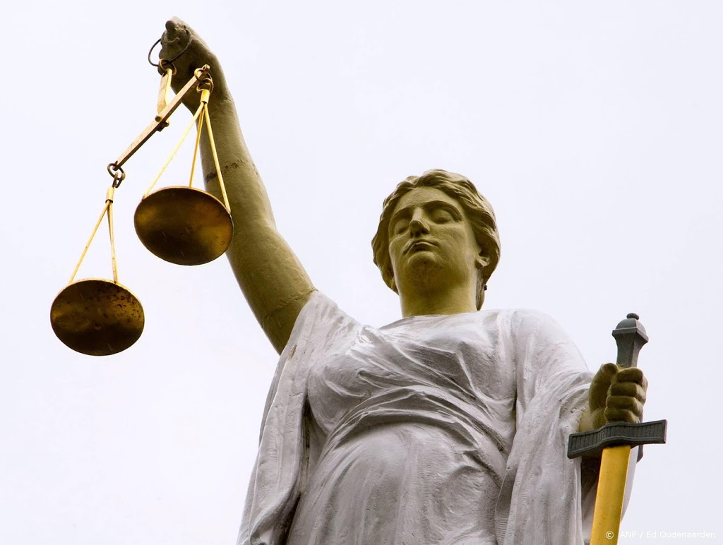 Slachtoffer zedenzaak: honderden keren misbruikt door vreemden